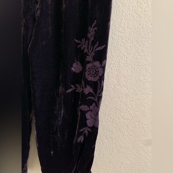 Johnny Was Lenon Velvet Jogger Women’s Size M Purple - Picture 4 of 14
